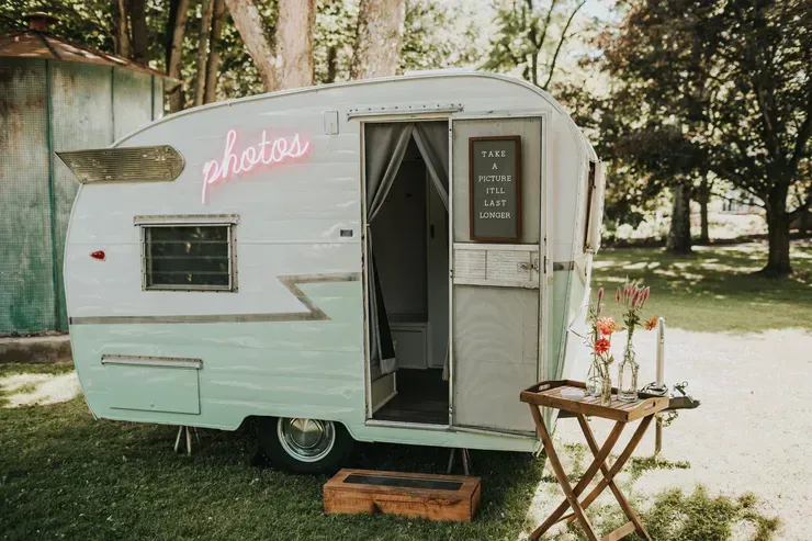 joy bird photo booth camper