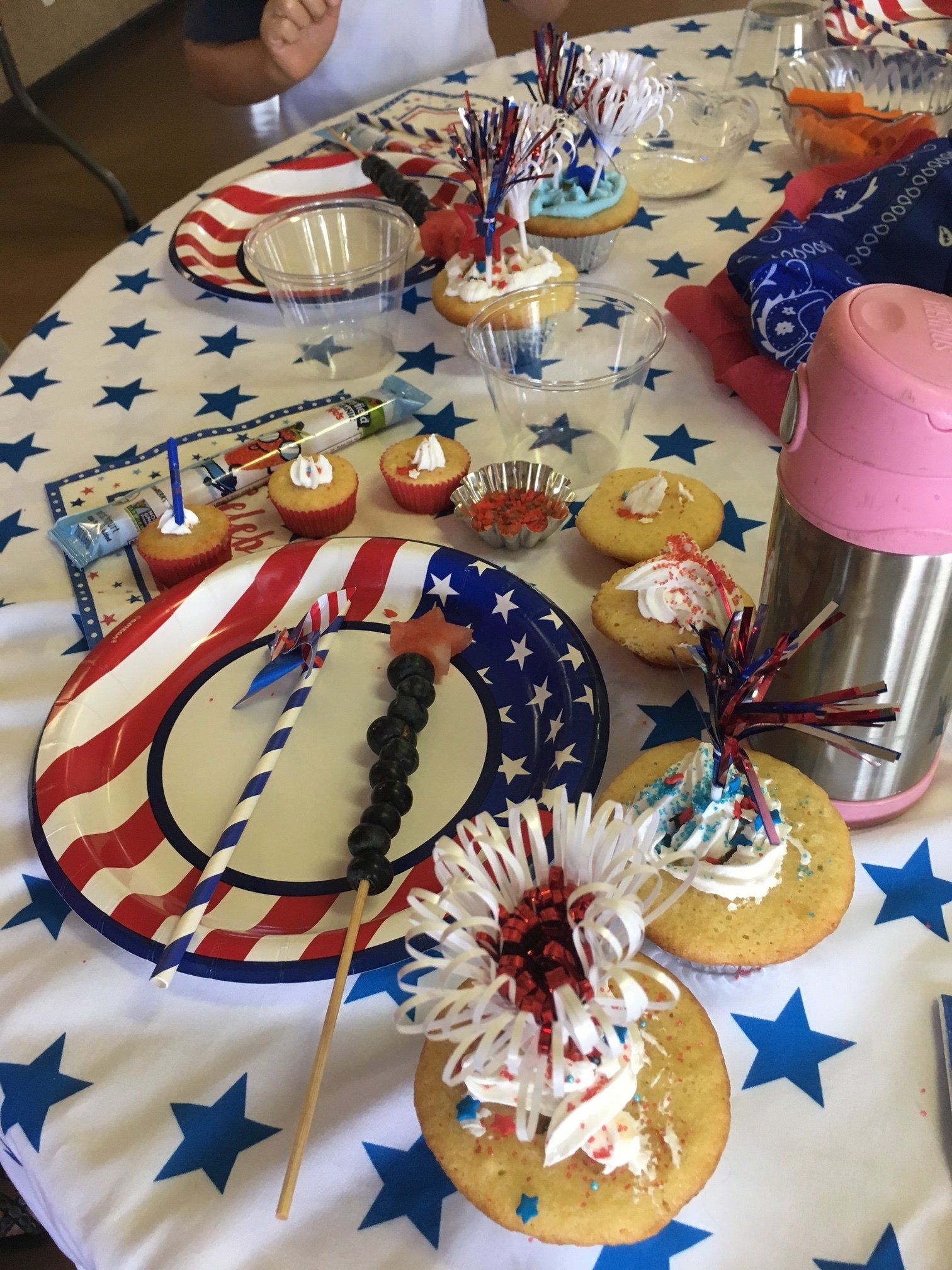 A table decorated for a 4th of july party