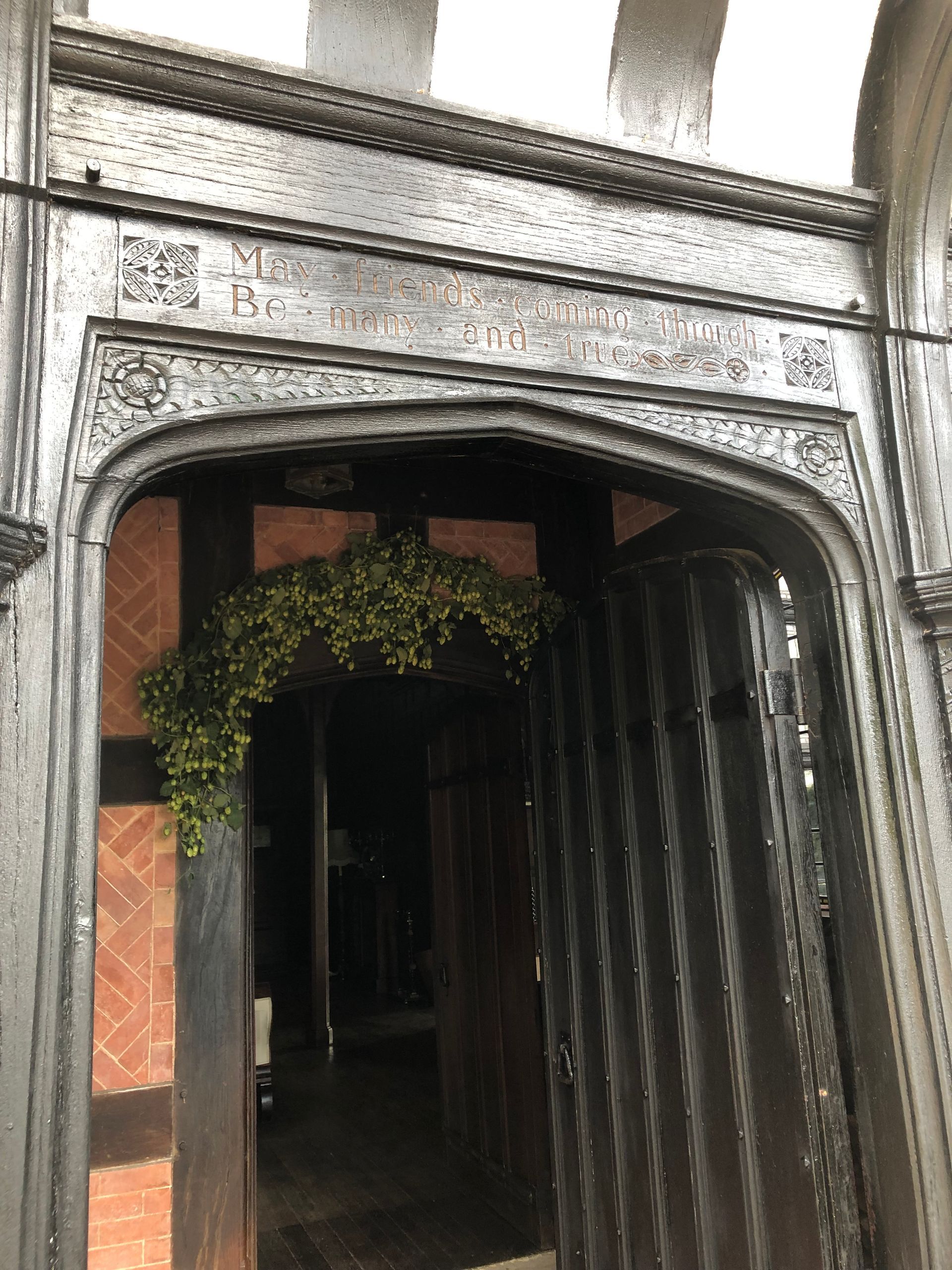 Rowden Abbey Arts & crafts