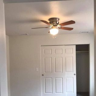 electricians in olathe co

