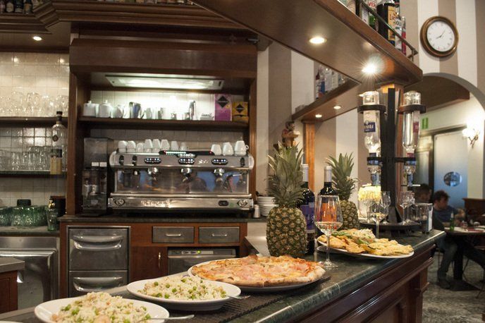 pizze appena sfornate