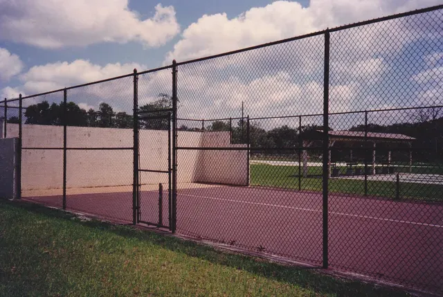 Tennis court — Brooksville, FL — AARO Fence Inc.