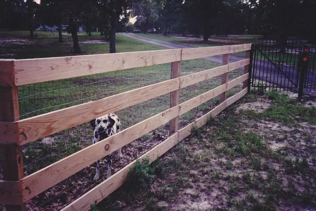 Board fence — Brooksville, FL — AARO Fence Inc.