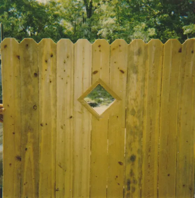 Peep hole — Brooksville, FL — AARO Fence Inc.