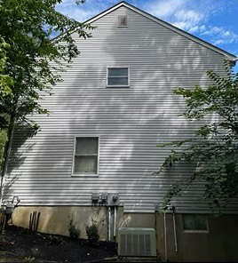 Clean Vinyl Siding Of House — Freehold Township, NJ — Al’s Exterior Cleaning