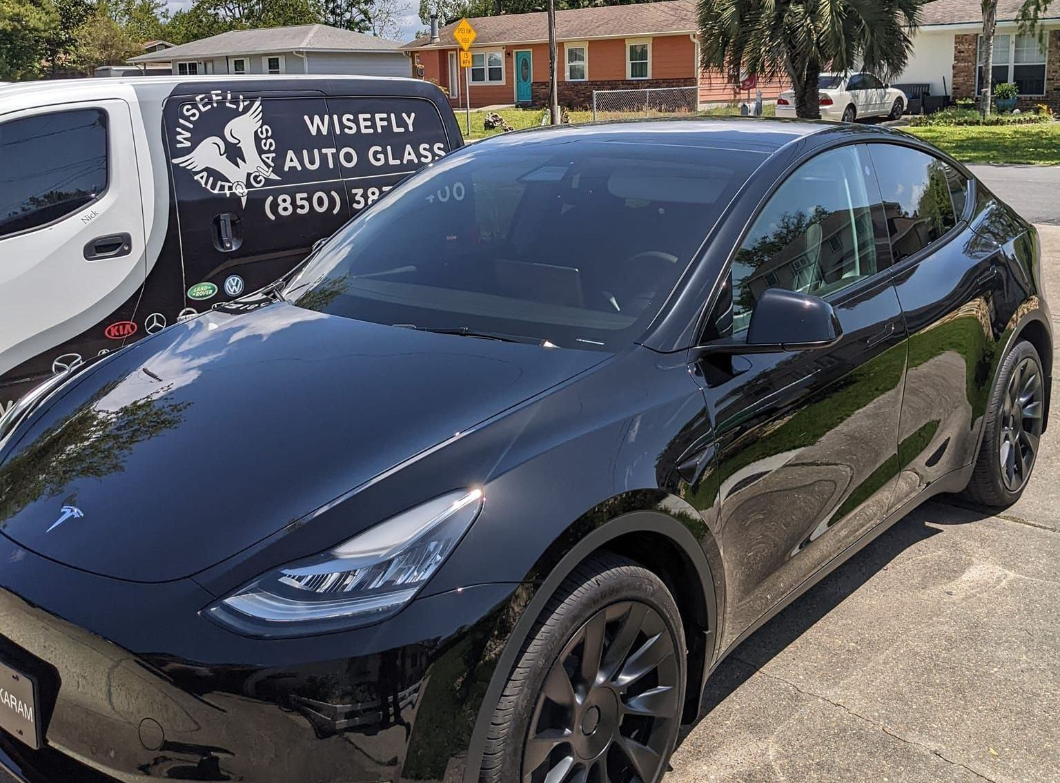 Windshield installation near Panama City Beach, FL