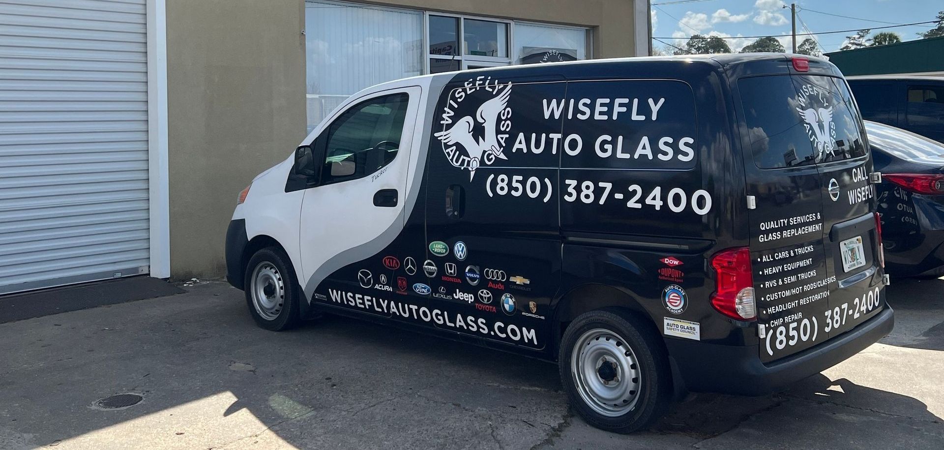 Fleet vehicle windshield replacement near Chipley, FL