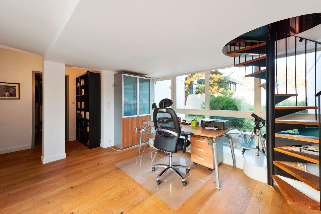 Bureau dans la maison