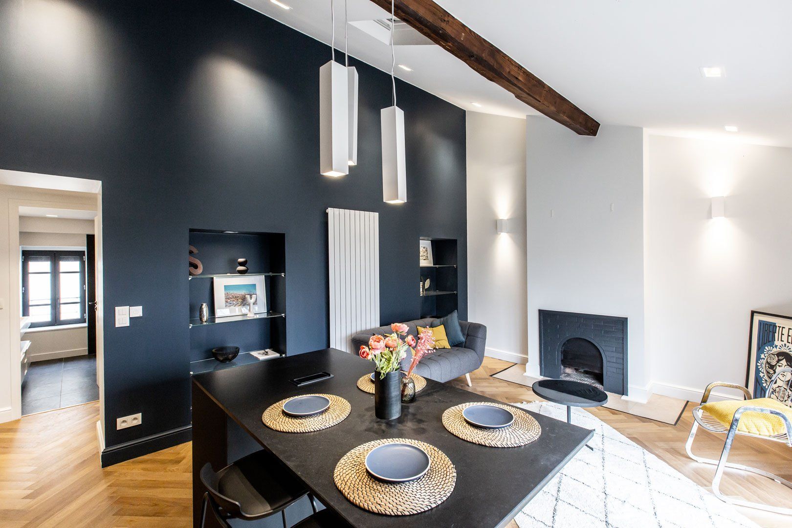 Salon après travaux suivis par Atelier OCTA