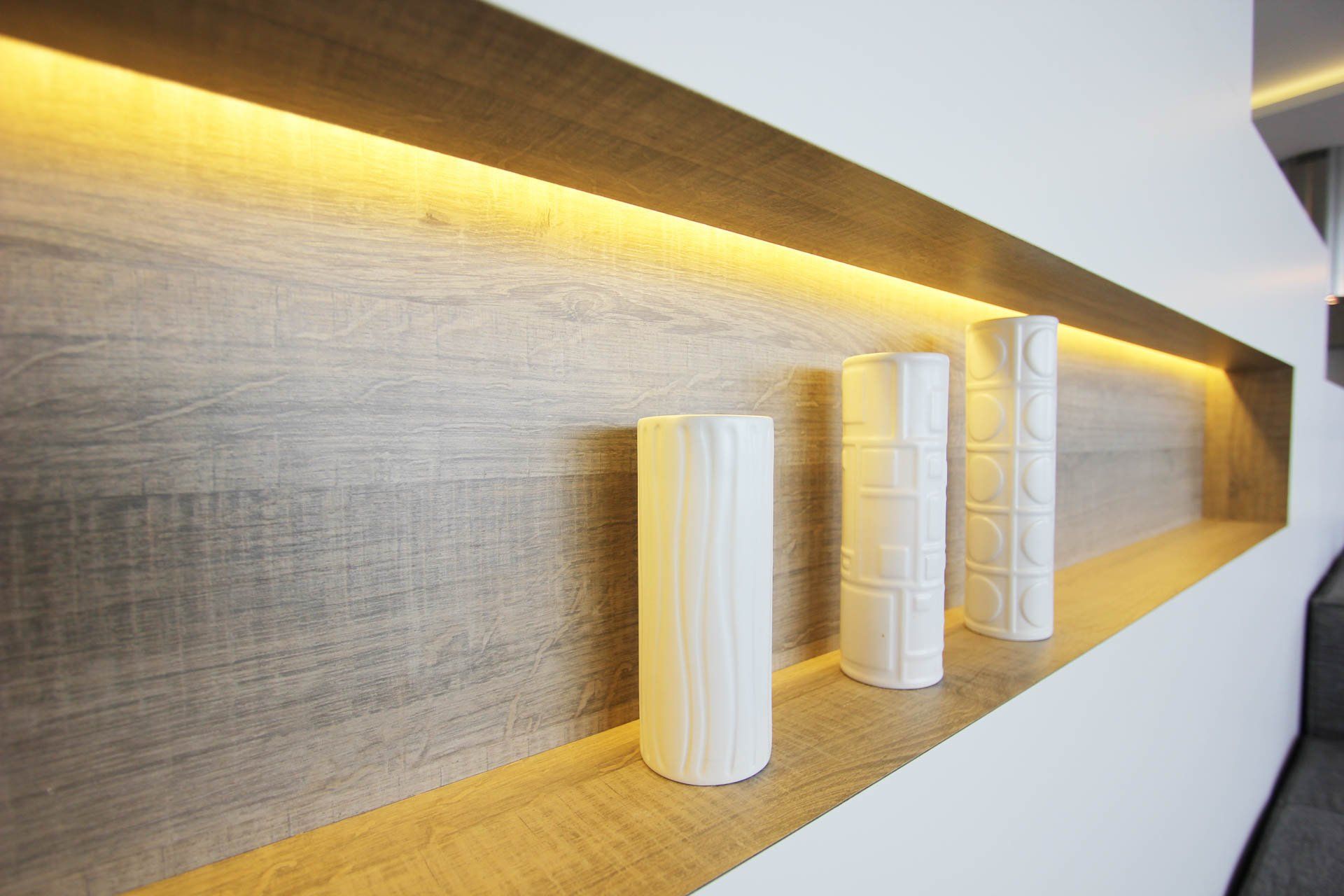 Niche lumineuse en bois