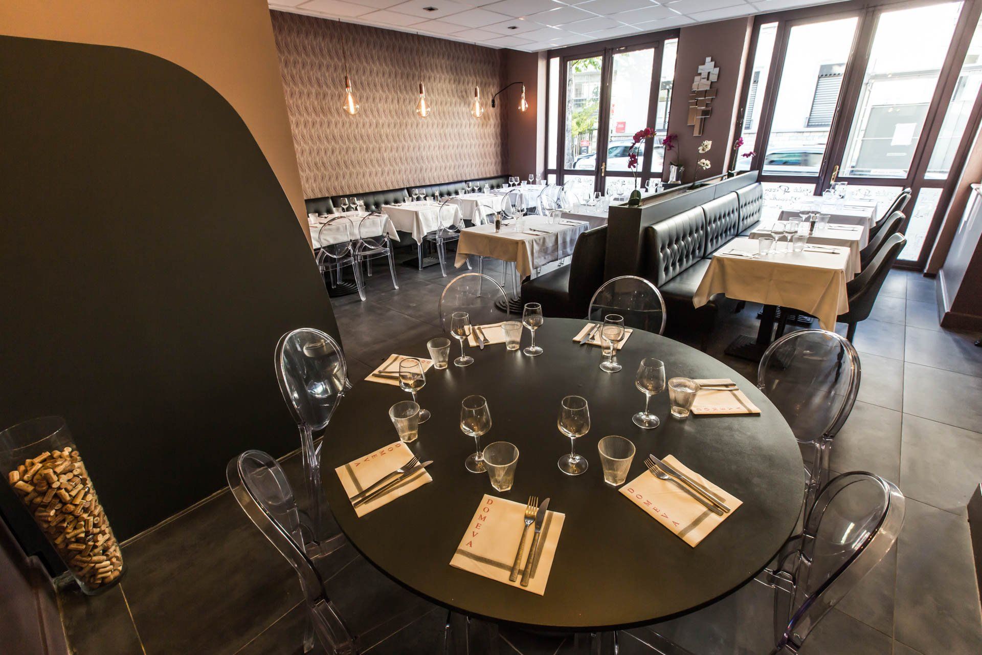 Restaurant après travaux de rénovation par Atelie OCTA