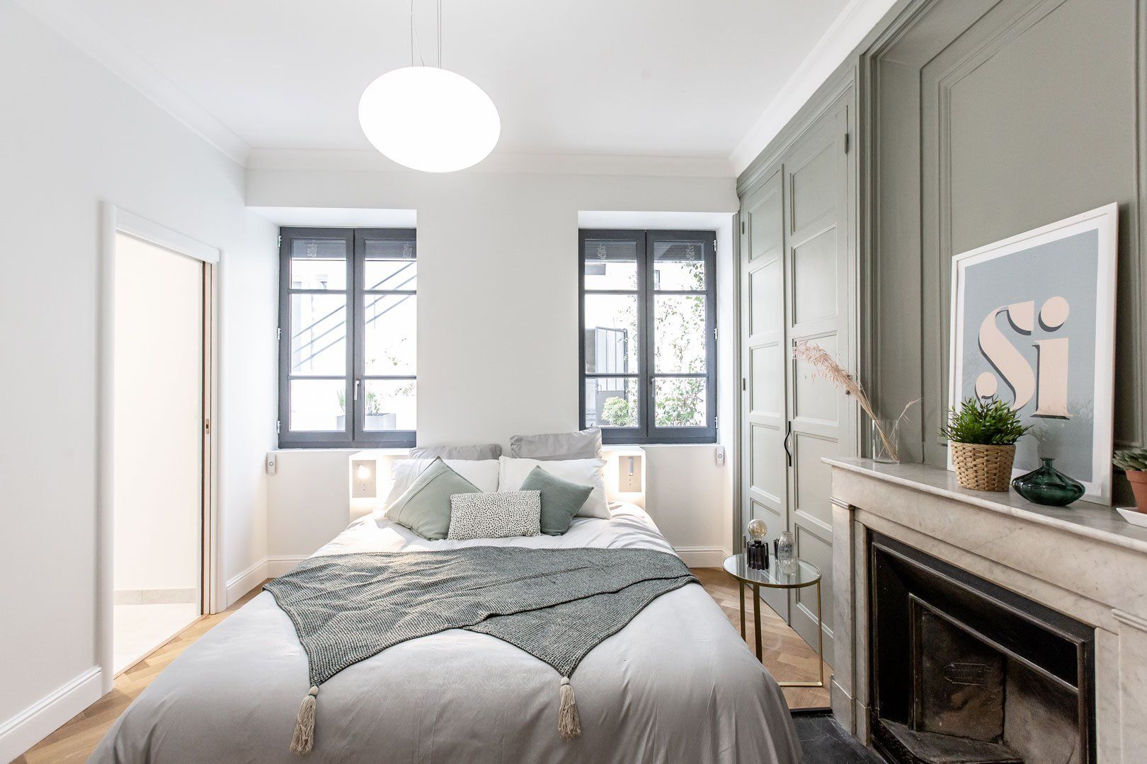 Rénovation et décoration d'une chambre par Atelier OCTA