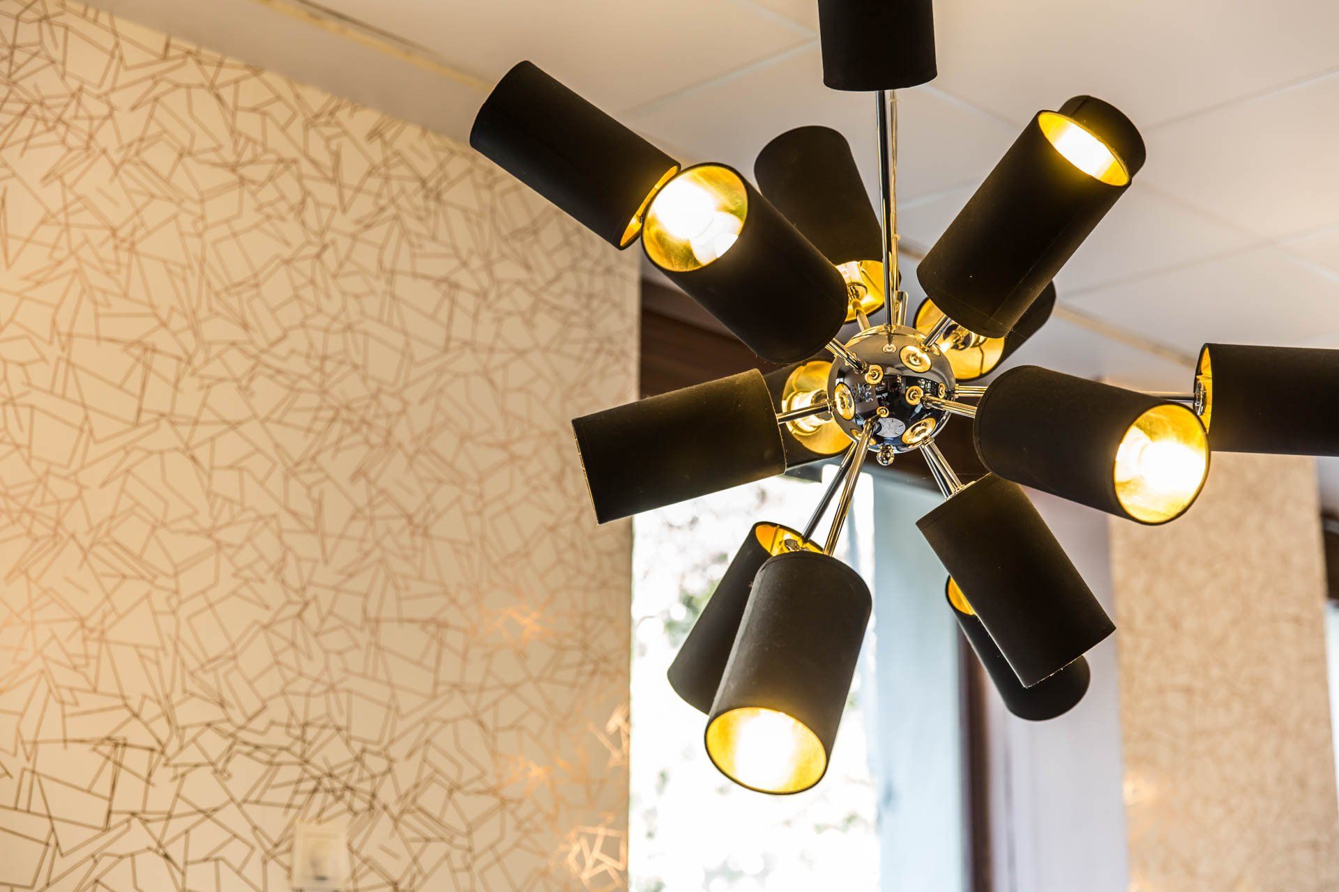 Luminaire de l'entrée du restaurant