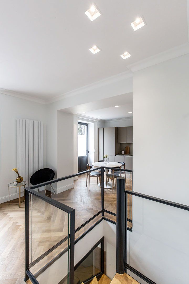 Garde corps de l'escalier en acier