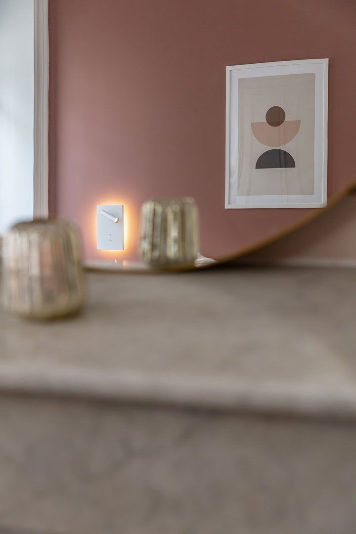 L'ambiance pastel de la chambre après rénovation