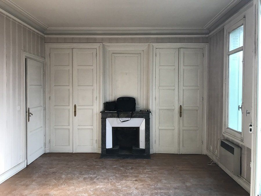 Chambre dans un appartement à Lyon avant rénovation