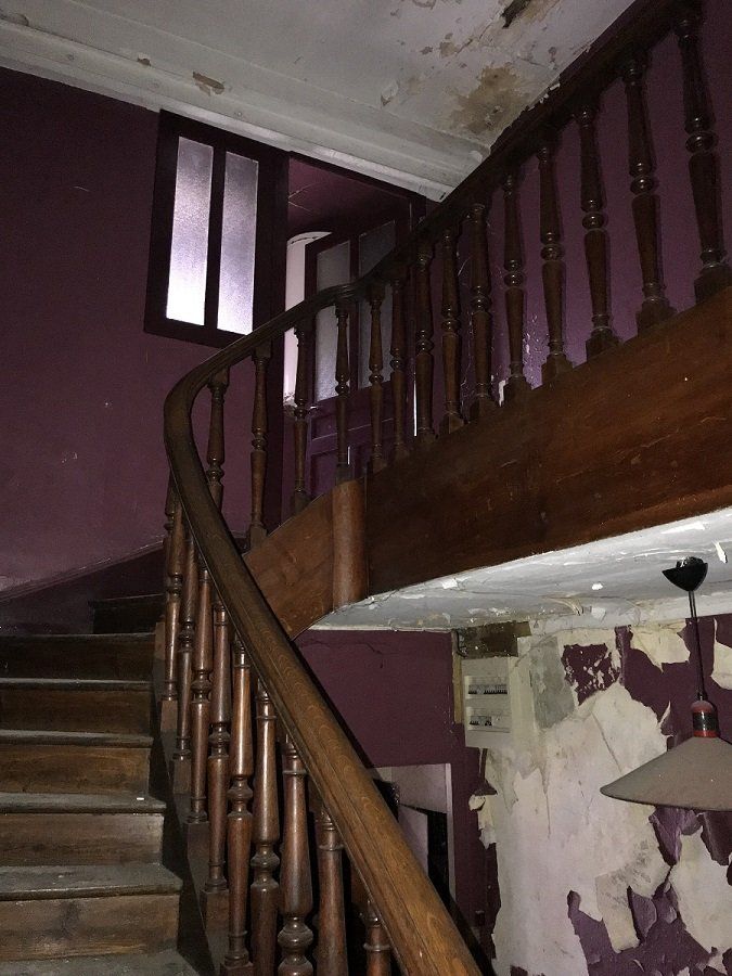 Cage d'escalier avant travaux