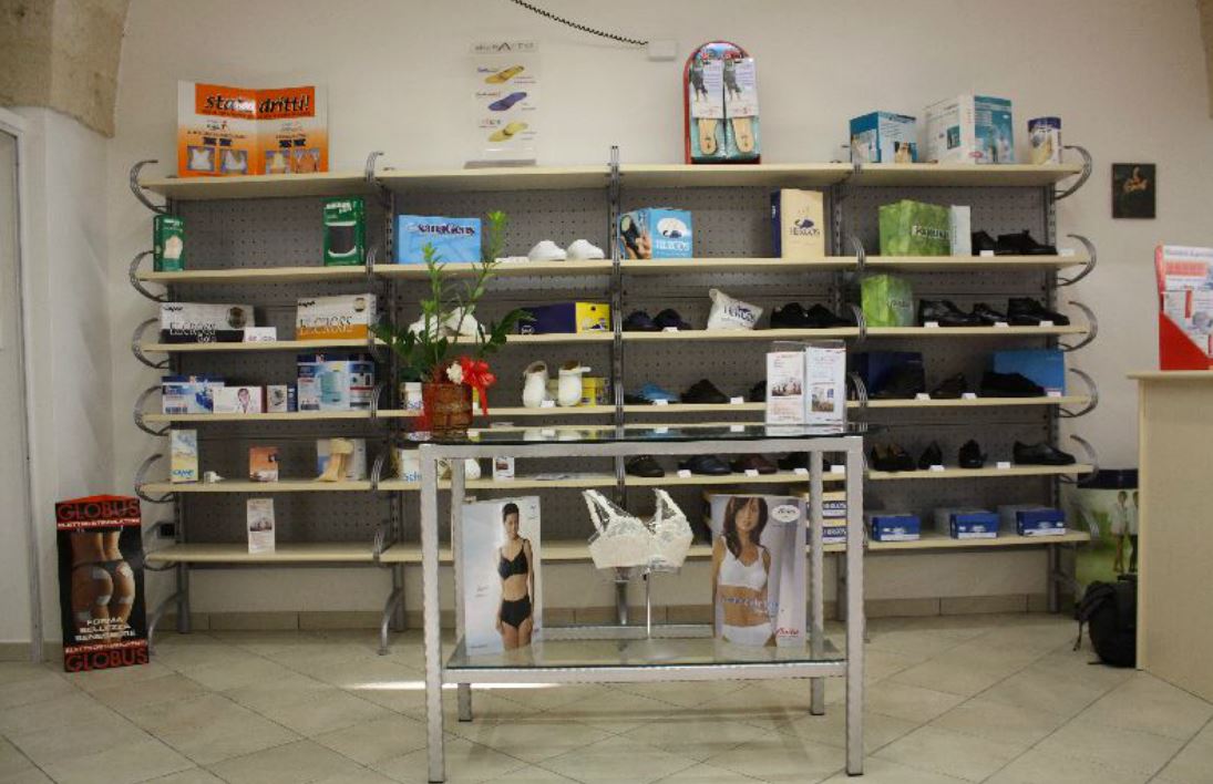 Vendita di articoli post operatori