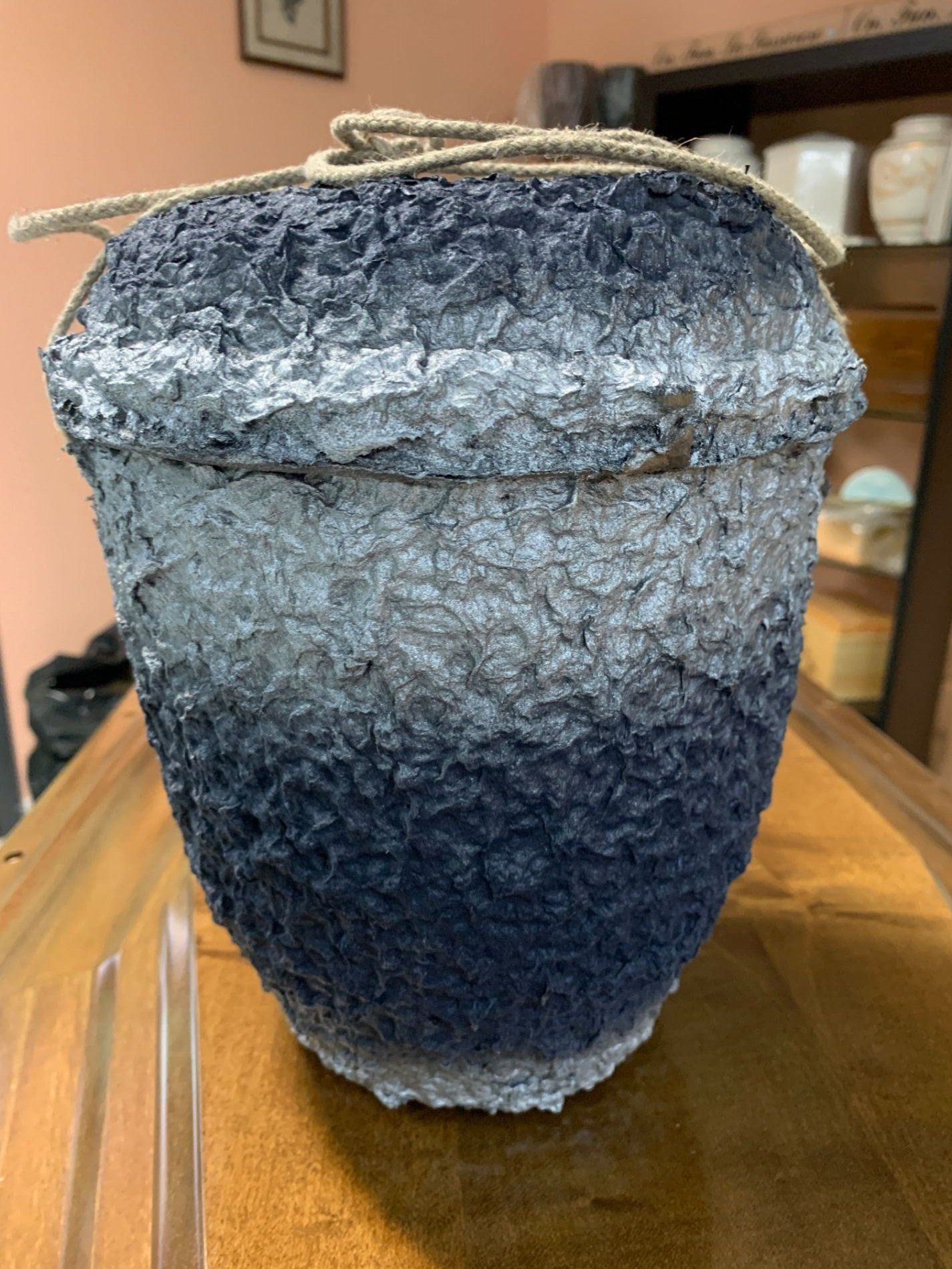 urna cineraria grigia