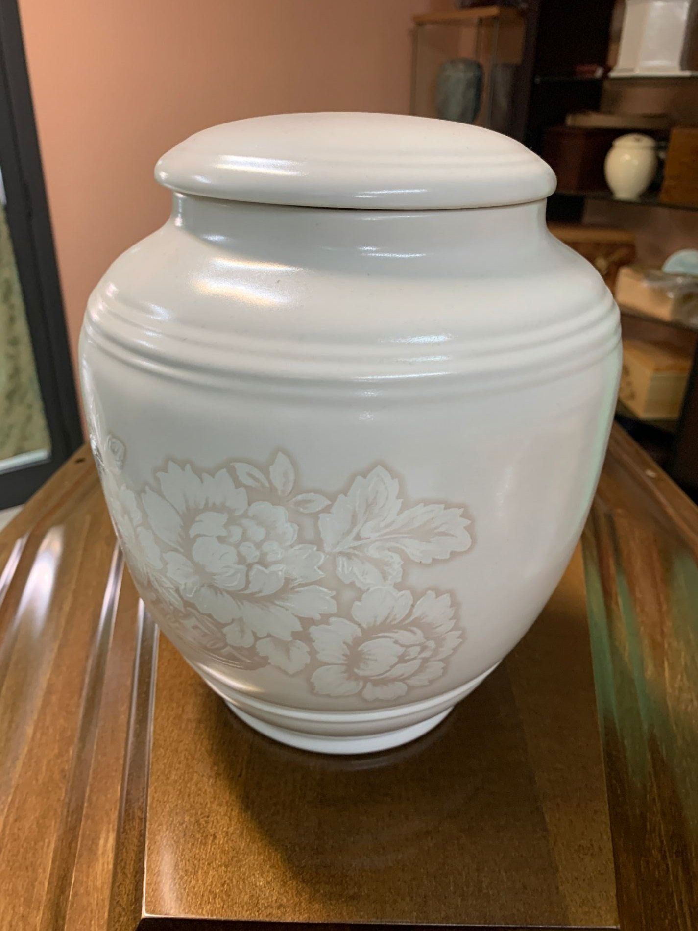 urna cineraria bianca