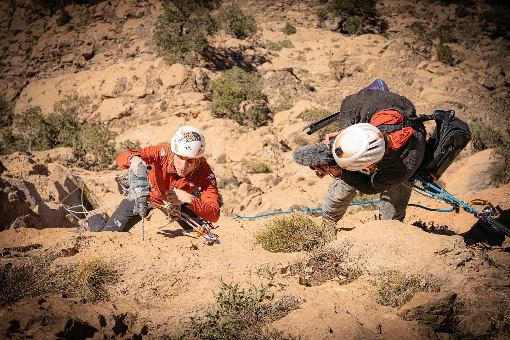 Fay Manners - Win Oumalou