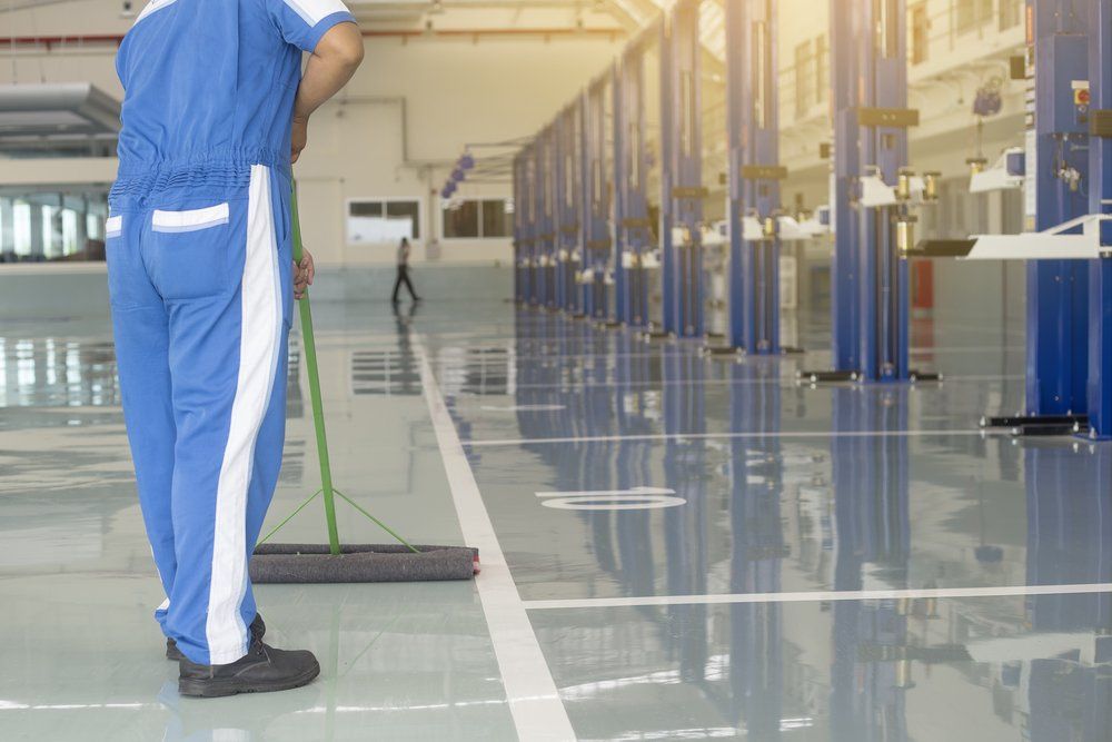 Warehouse Cleaning in Cedar Rapids, IA  | LN's Cleaning Services