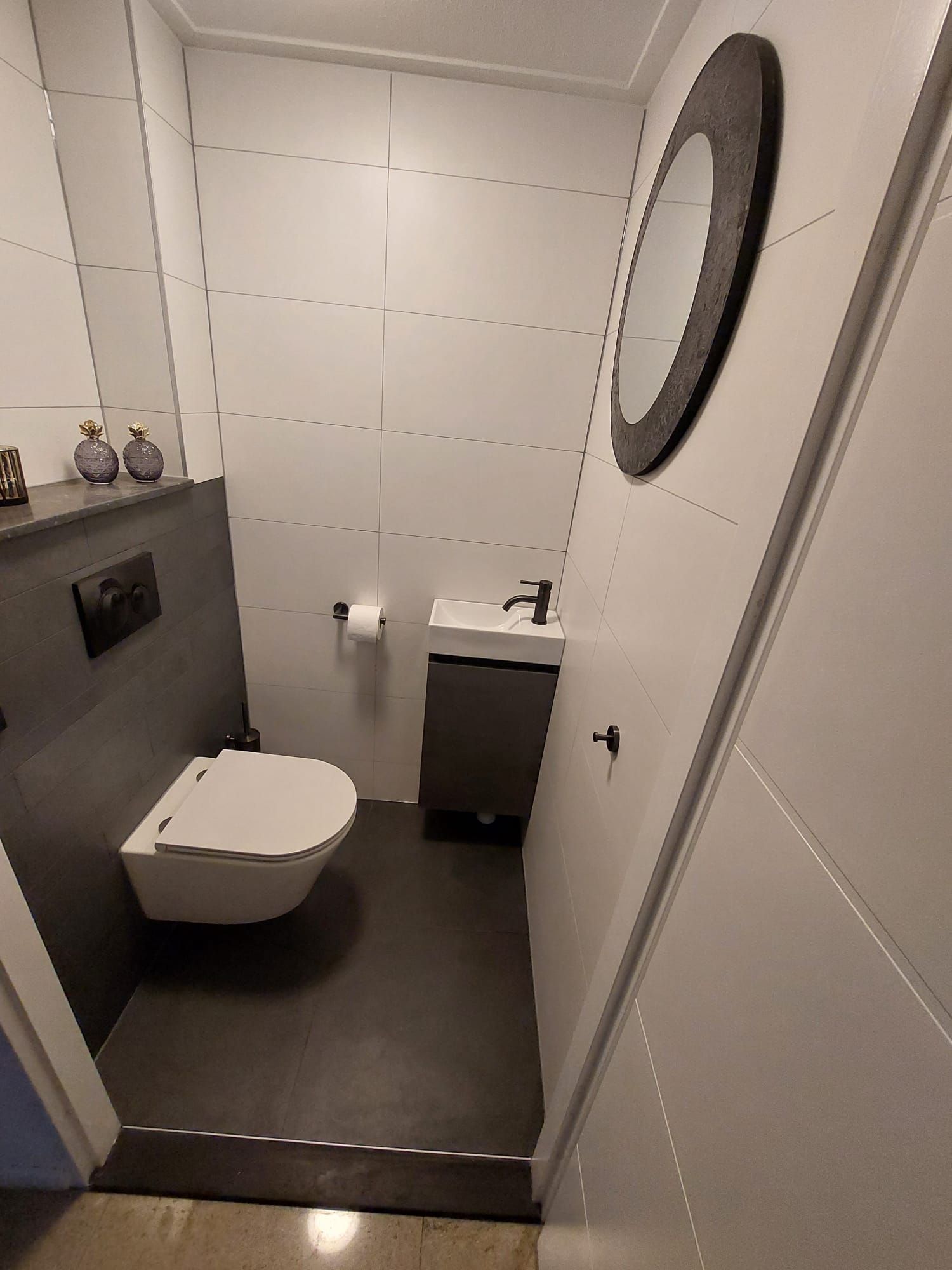 Vorige week hebben we deze prachtige badkamer en toilet opgeleverd in Veendam.