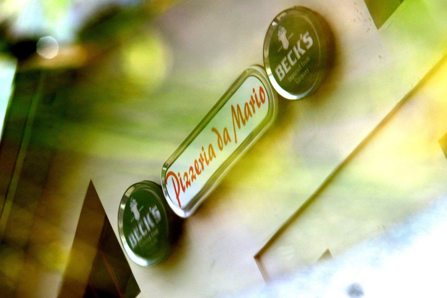 Insegna della Pizzeria Da Mario