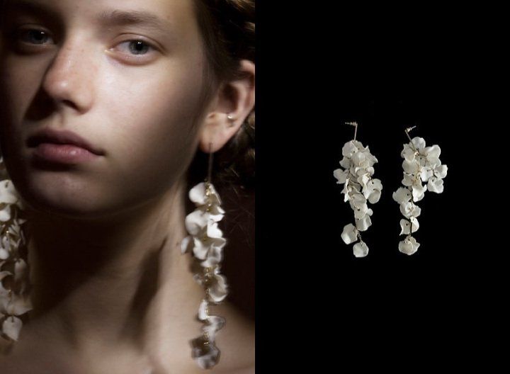 flower pendant earrings