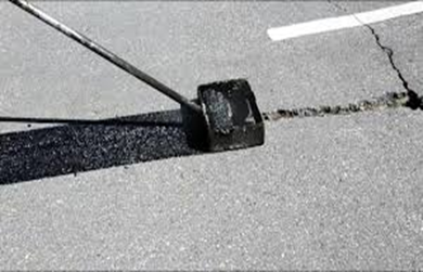 asphalt crack repair