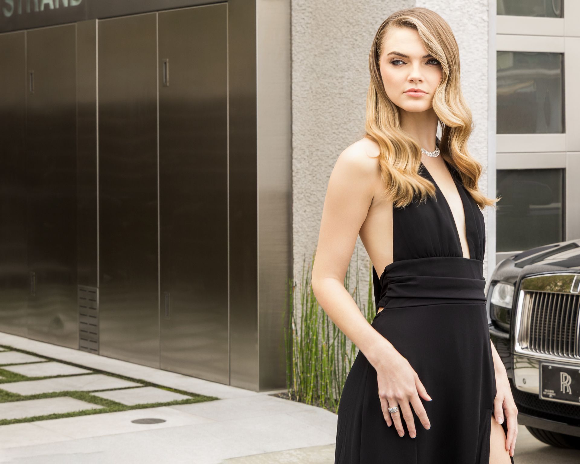 James Bond Editorial