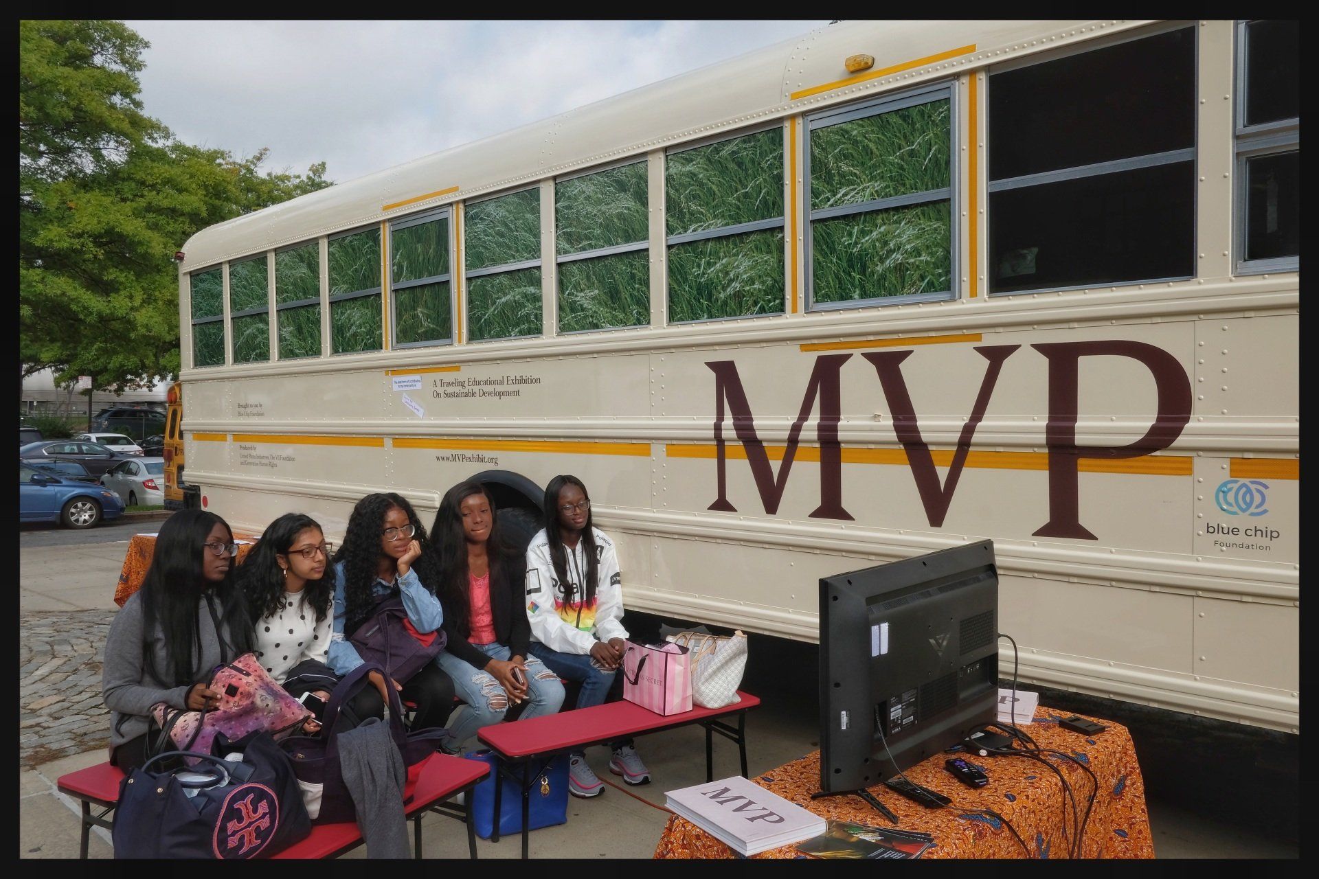 A traveling education exhibit powered by the lessons learned from the Millennium Villages Project (MVP).