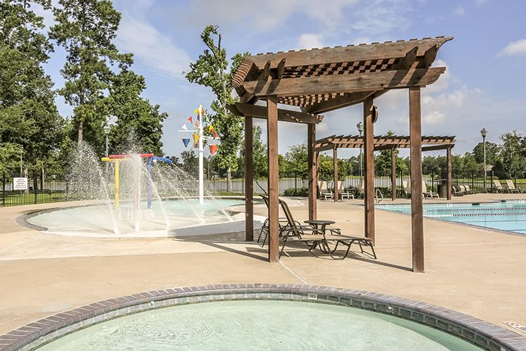 Benders Landing Pool Pergola