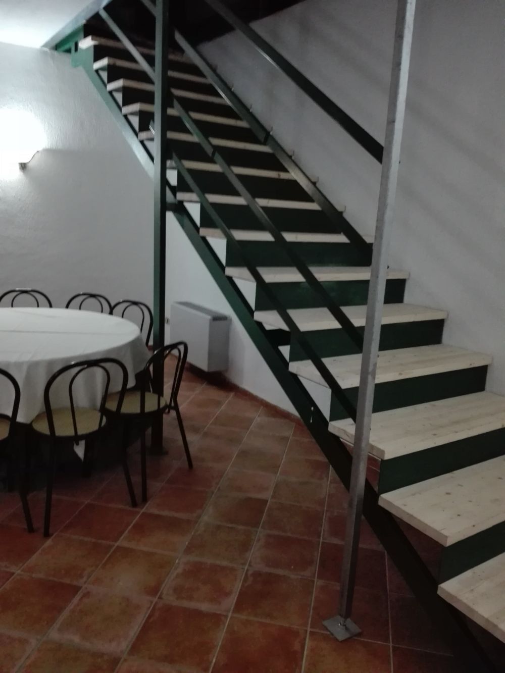 scala interna in ferro