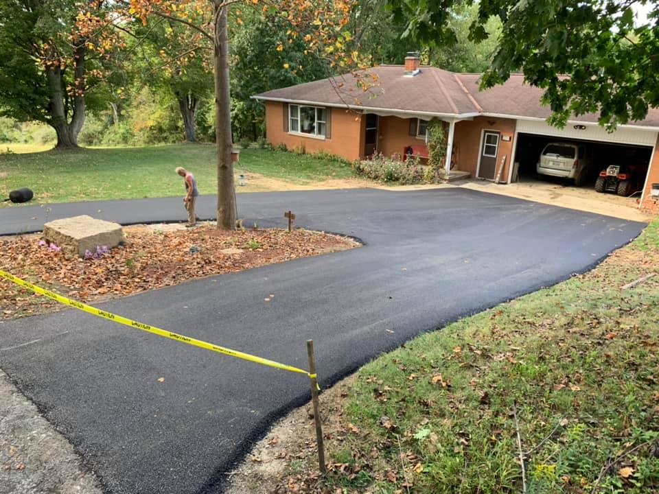 Concrete Projects — Asphalting Driveway in Zanesville, OH