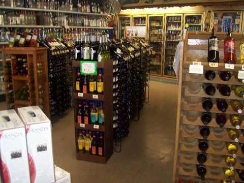 Different Kind of Liquors — Braunfels, TX — R & H Stores