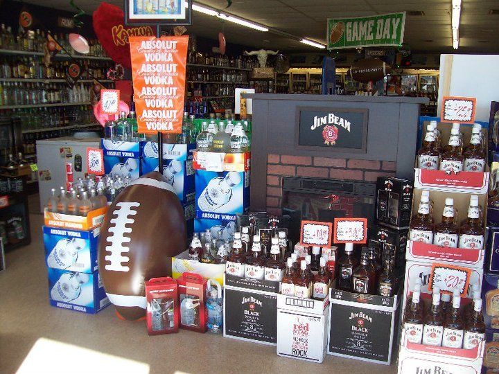 Interior View of the R & H Stores — Braunfels, TX — R & H Stores