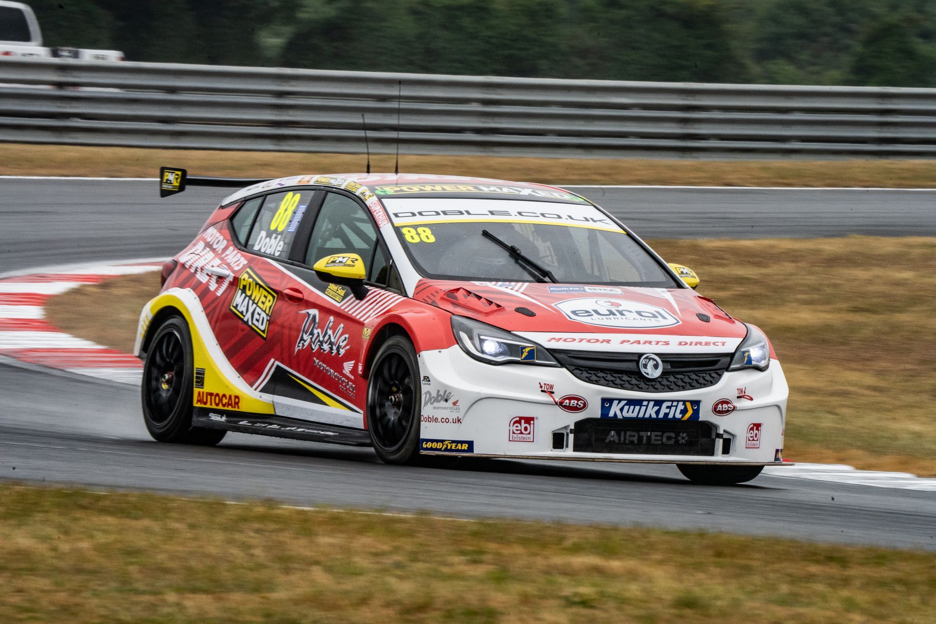 Mikey Doble after going around corner at Snetterton Circuit
