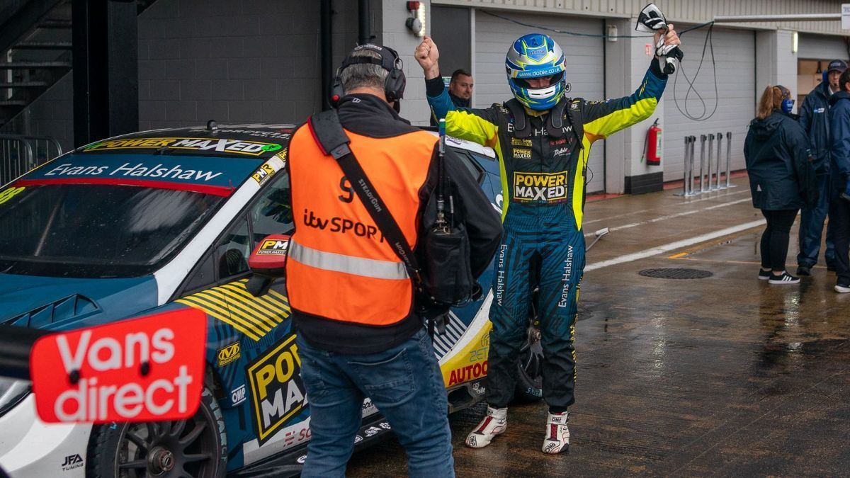 Mikey Doble provisionally clinches Jack Sears Trophy title at Silverstone