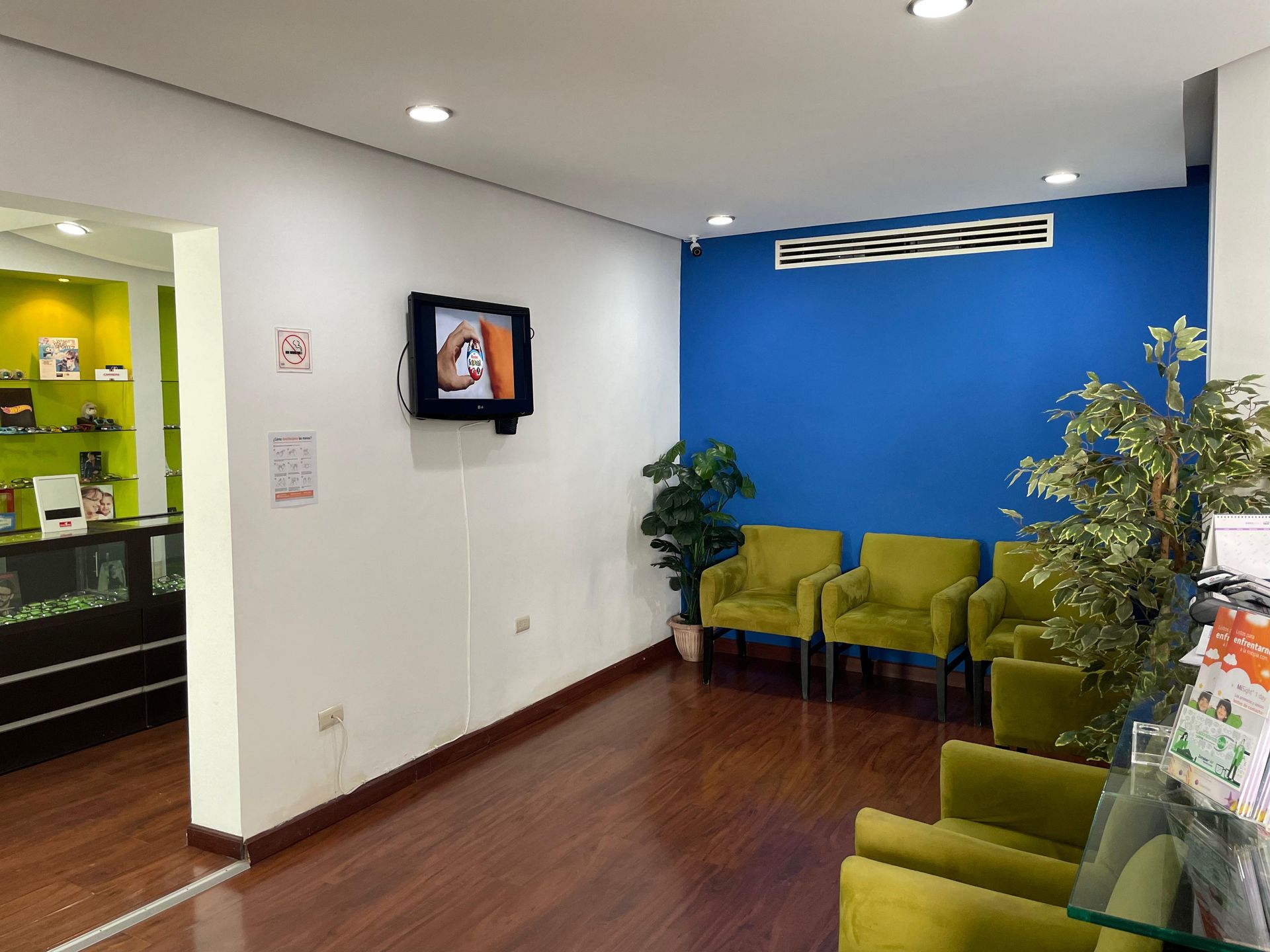 RETINA Y OFTALMOLOGIA LASER - EXCELENTES INSTALACIONES