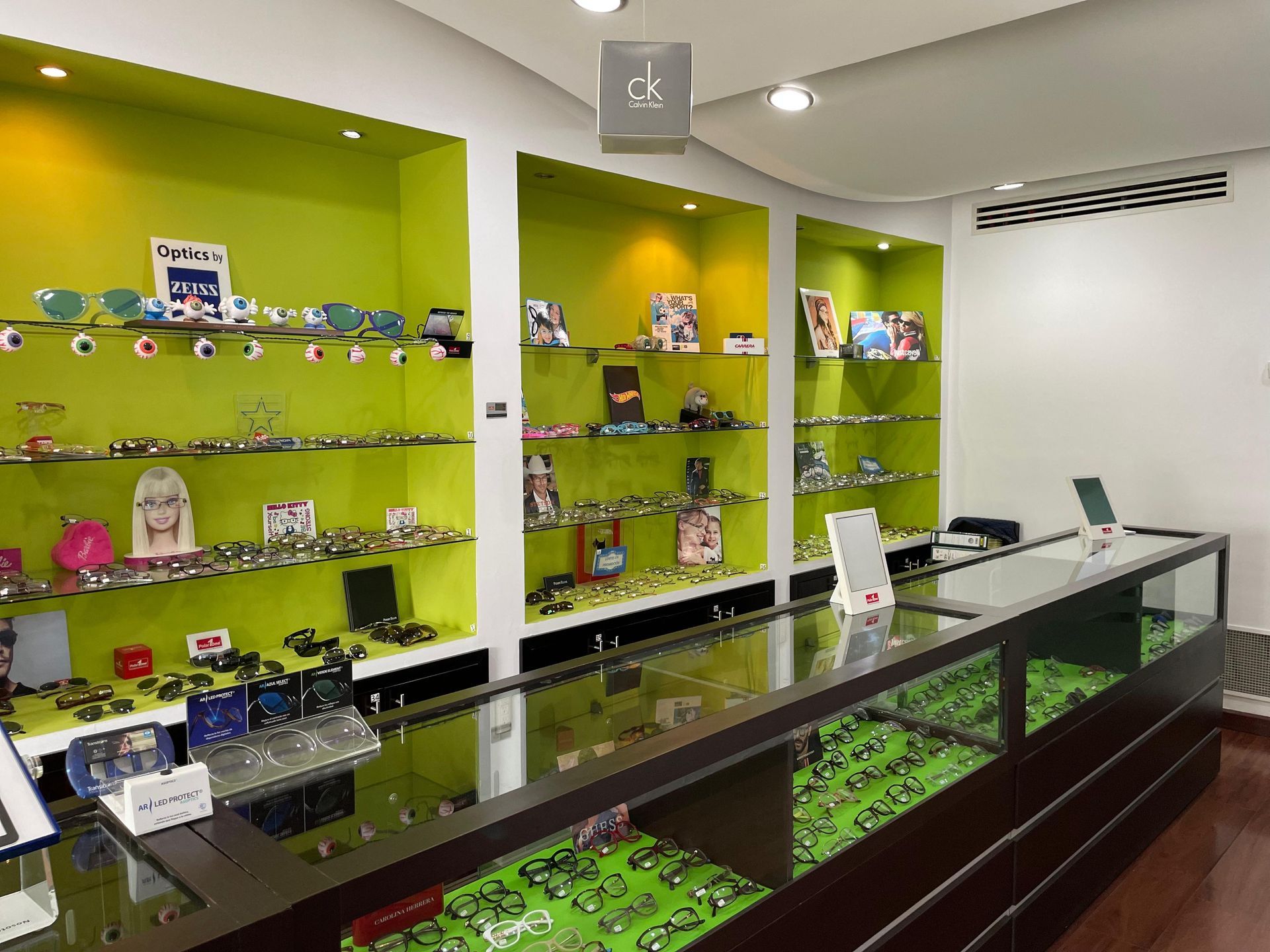 RETINA Y OFTALMOLOGIA LASER - VIAS LAGRIMALES