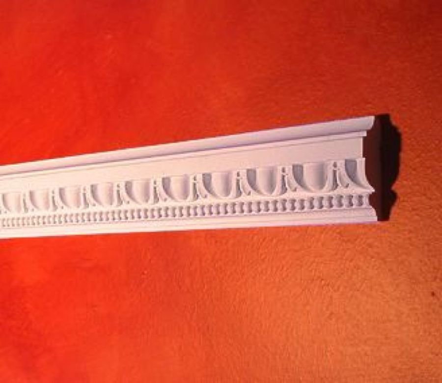 Cornice in gesso decorativa