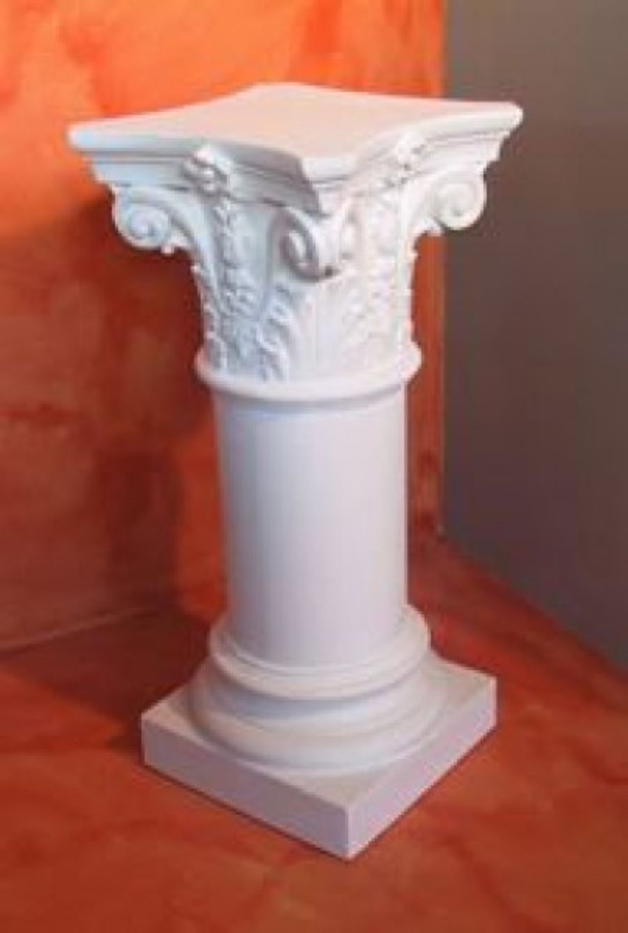 Colonna in gesso