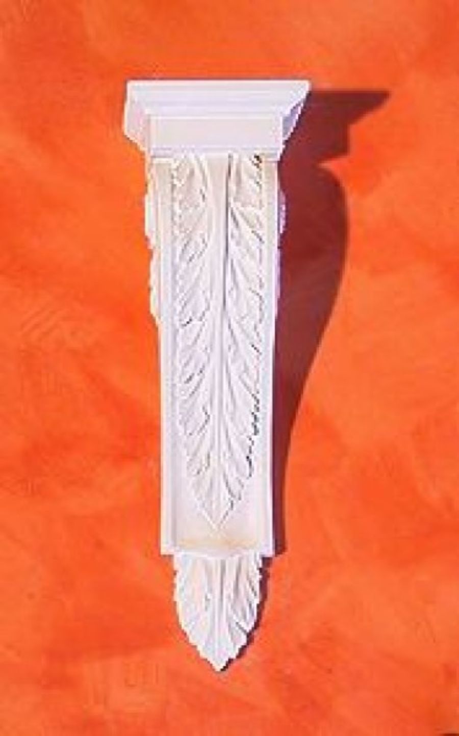 Capitello a muro decorativo