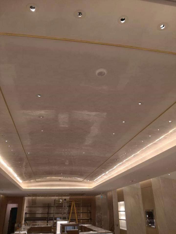 muri in gesso bianco