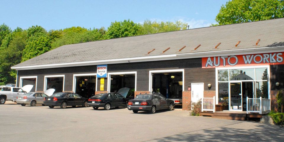 Autoworks Foreign and Domestic Service, Kittery Maine (207) 439 - 4500