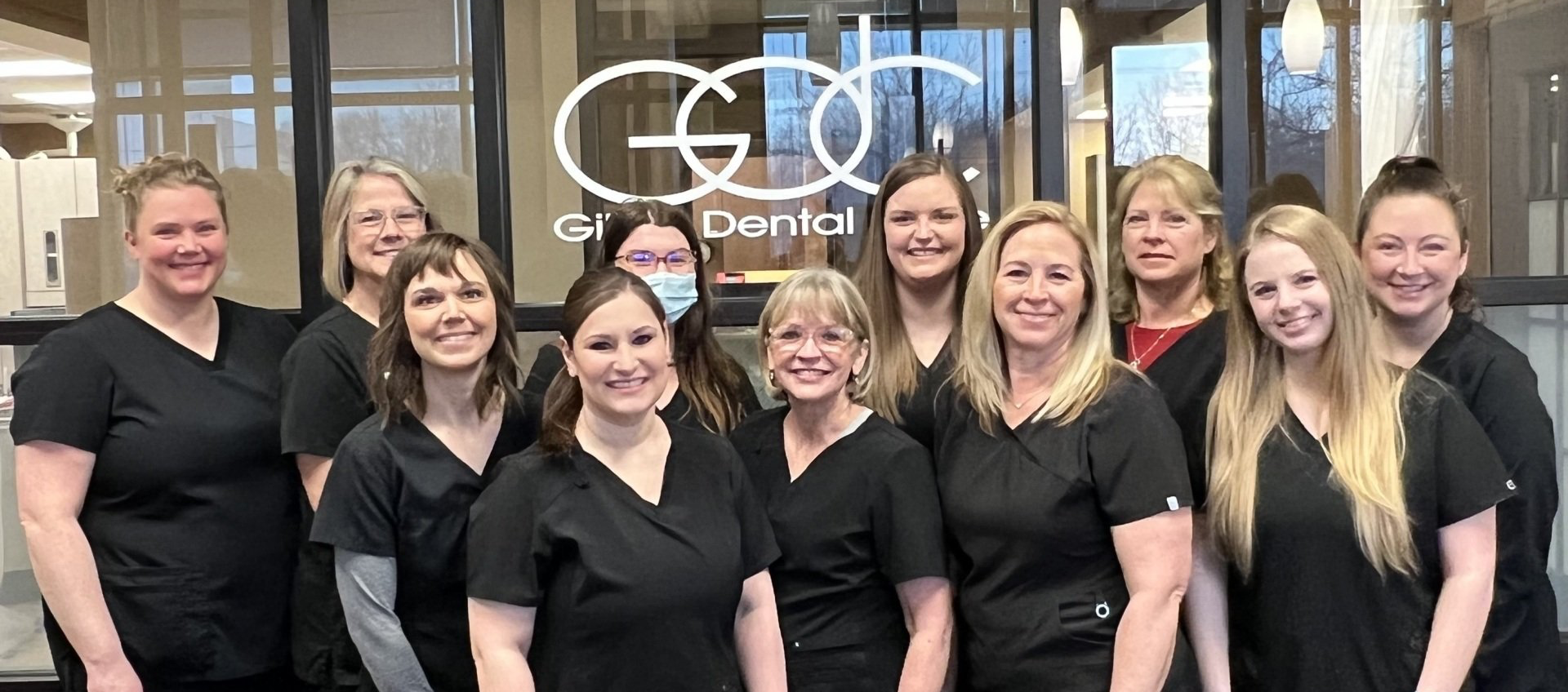 Dental Staff at Top Dentist in Overland Park 66221 | Crowns, Bridges, Whitening, Clear Aligners, Wisdom Teeth Extractions