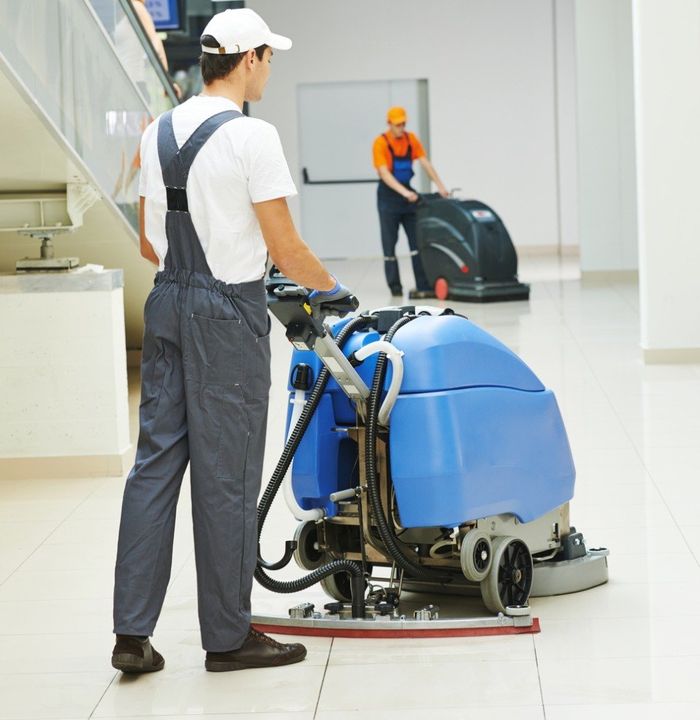 pulizia professionale di pavimenti