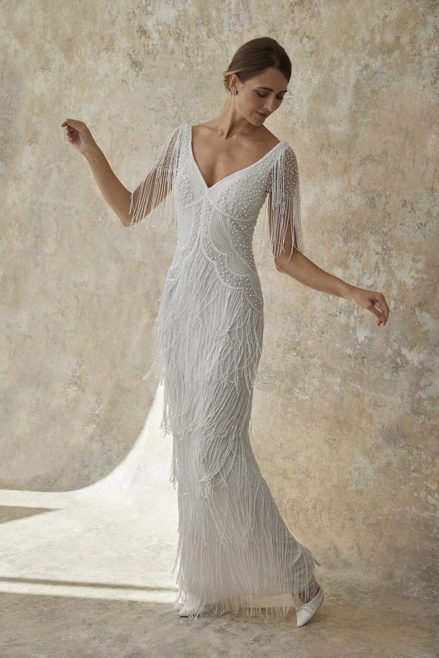 Sparkly & Embellished Wedding Dresses for Winter 2025 Scottish Brides Sparkly & Embellished Wedding Dresses for Winter 2025 Scottish Brides