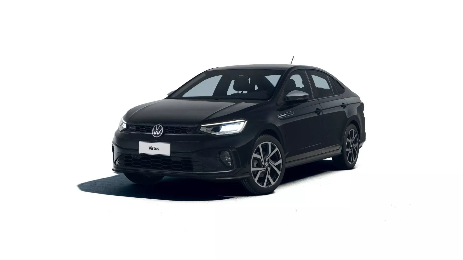 Volkswagen Virtus sedan preto estacionado em um fundo branco.